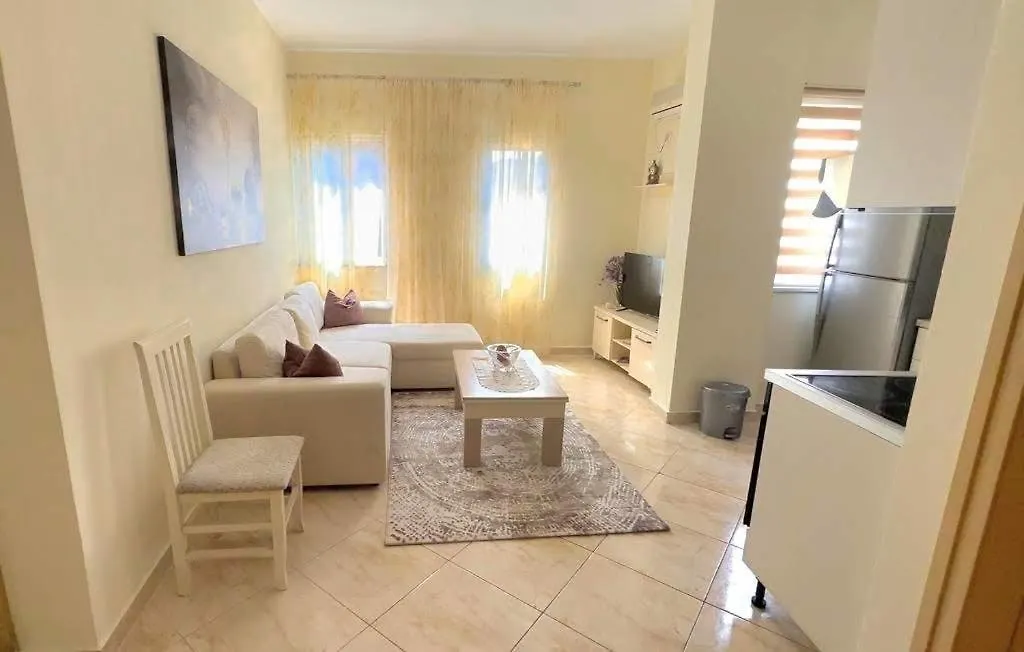 City Centre Tirana Villa Apartments 0*,  Albania